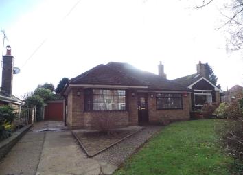 Detached bungalow To Rent in Stoke-on-Trent