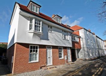 Flat To Rent in Canterbury