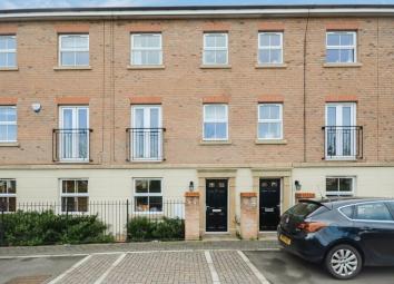 Town house For Sale in Doncaster