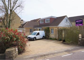 Detached house For Sale in Bradford-on-Avon