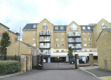 Flat To Rent in Hoddesdon