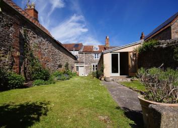 Terraced house For Sale in Wells