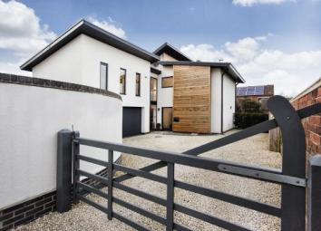 Detached house To Rent in Wakefield