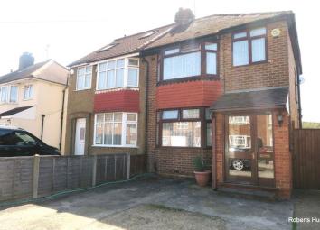 Semi-detached house For Sale in Feltham