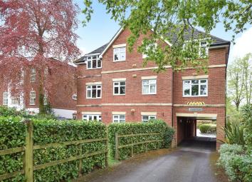Flat To Rent in Camberley