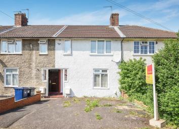 Terraced house For Sale in Edgware