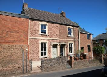 Cottage For Sale in Taunton