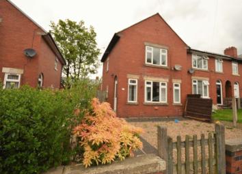 Semi-detached house To Rent in Oldham