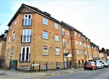 Flat To Rent in Rochester