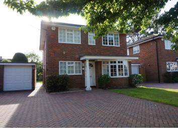 Detached house For Sale in Gerrards Cross