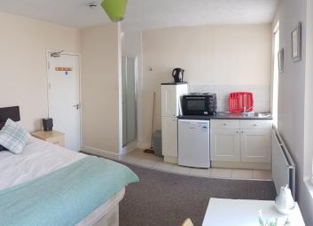 Terraced house To Rent in Dudley
