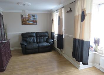Detached bungalow For Sale in Pontefract
