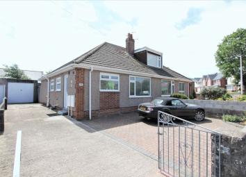 Semi-detached bungalow For Sale in Barry