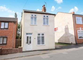 Detached house For Sale in Bilston