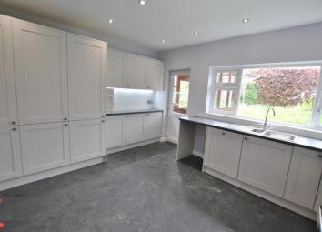 Bungalow To Rent in Bristol
