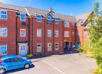 Flat For Sale in Leigh