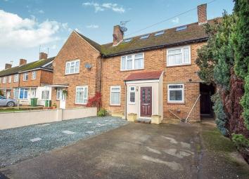 Terraced house To Rent in Watford