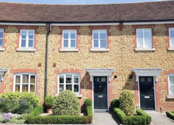 Terraced house For Sale in Midhurst