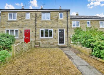 Terraced house To Rent in Glossop