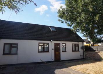 Semi-detached house To Rent in Aylesbury