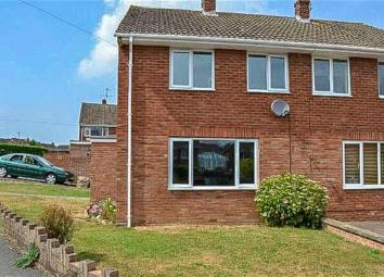 Semi-detached house To Rent in Dursley