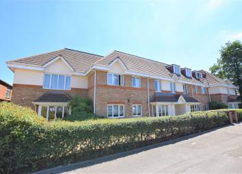 Flat For Sale in Walton-on-Thames