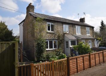 Semi-detached house For Sale in Kidlington