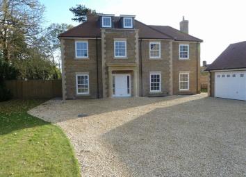 Detached house For Sale in Henley-on-Thames