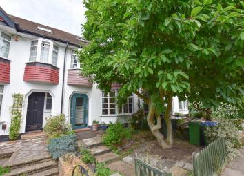 Terraced house For Sale in Twickenham