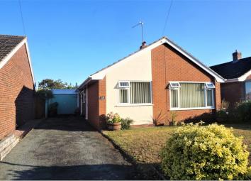 Detached bungalow For Sale in Shrewsbury