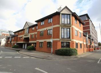 Flat To Rent in Slough