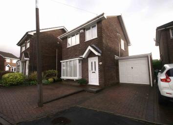 Detached house To Rent in Bolton