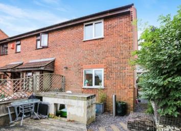End terrace house For Sale in Bedford