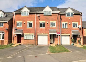 Town house To Rent in Barnsley