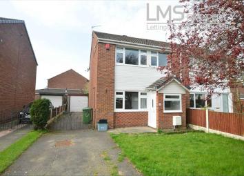 Semi-detached house To Rent in Winsford