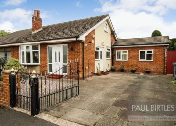 Bungalow To Rent in Manchester