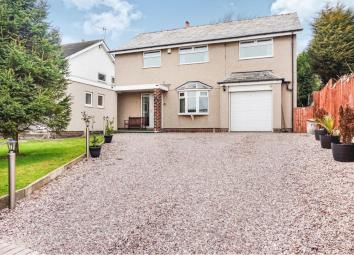 Detached house For Sale in High Peak