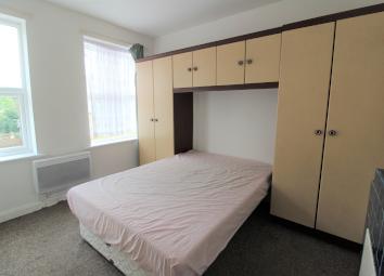 Flat To Rent in West Drayton