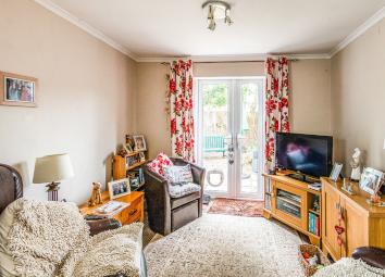 Flat To Rent in Littlehampton