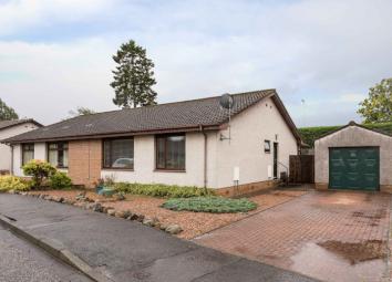 Semi-detached bungalow For Sale in Perth