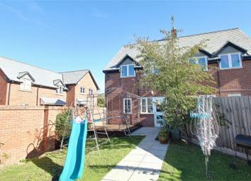 Semi-detached house For Sale in Cambridge