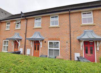 Terraced house To Rent in Ashford