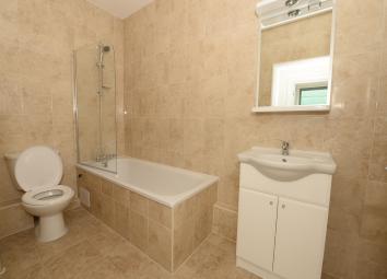 Flat To Rent in Barking