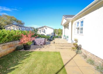 Bungalow For Sale in Kenilworth