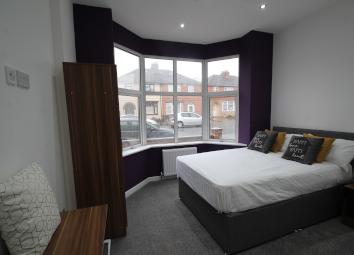 End terrace house To Rent in Leicester
