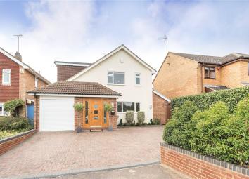 Detached house For Sale in Harpenden
