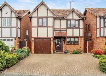 Detached house For Sale in Wickford