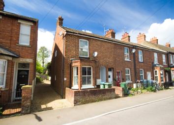 Maisonette For Sale in Leighton Buzzard