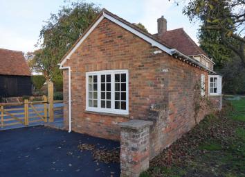 Flat To Rent in Berkhamsted