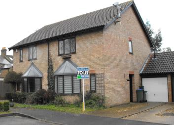Semi-detached house To Rent in Walton-on-Thames